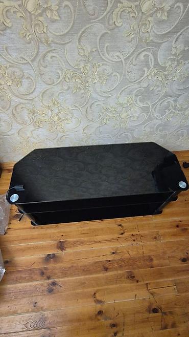 ev mebel: Şüşə TV/stend - Material: temperli tünd şüşə rəflər, metal sütunlar - — 3
