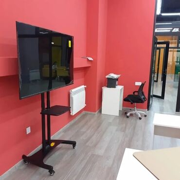 Kronşteynlər: Möhkəm Etibarlı aşmayan Təkərli Televizor stendi -da lalafo.az — 2 Kronşteynlər: Möhkəm Etibarlı aşmayan Təkərli Televizor stendi — 2