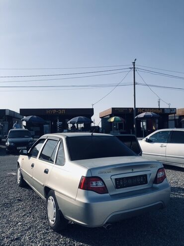чехлы на ми: Daewoo Nexia: 2008 г., 1.6 л, Механика, Бензин, Седан