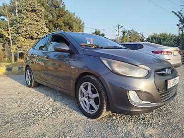 getz 2: Hyundai Solaris: 2011 г., 1.6 л, Автомат, Бензин, Седан — 2