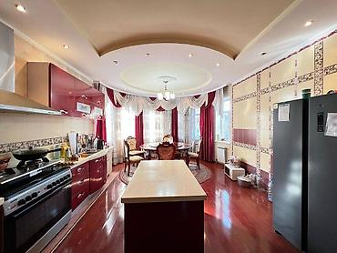 Долгосрочная аренда домов: 303 м², 5 комнат, Бронированные двери — 5