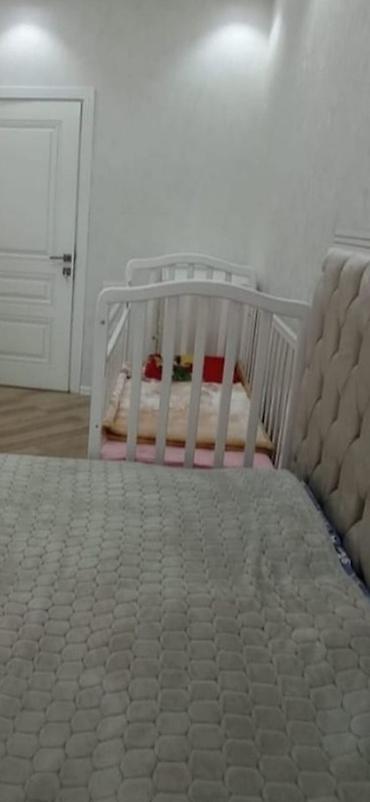 Beşiklər: Ağ rəngli taxta uşaq beşiyi - Klassik dizayn: yumru bucaqlar və — 1