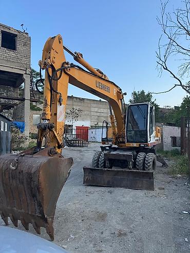 ekskavatör: Liebherr 904 təkərli ekskavator.İl 2000, işləmə saatı 27000, çox əla — 1