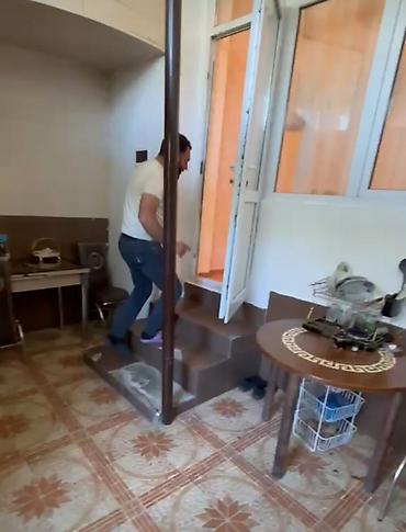 Mənzillər: 3 otaqlı mənzil – mətbəx və zal 2 yataq - Rahat planlama: girişdən — 3