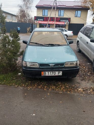 Nissan: Nissan Sunny: 1993 г., 1.6 л, Механика, Бензин, Седан