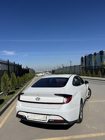 Продажа авто: Hyundai Sonata: 2019 г., 2 л, Автомат, Бензин, Седан — 4