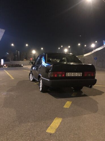 VAZ (LADA): Model: Sedanik kuzovlu kompakt sedan Rəng: Qara Qapı sayı: 4 Oturacaq — 5