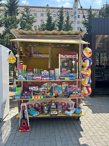 hazır: Park üçün əlverişli kiosk, hazır biznes.Popkorn aparatı və bir qism — 5