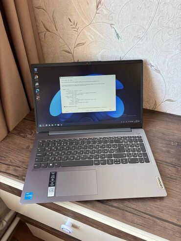 lenovo notebook qiymetleri: İşlənmiş Lenovo IdeaPad, 15.6 ", Intel Core i3, 256 GB