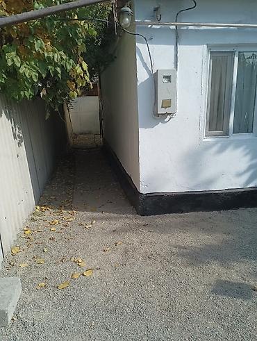 Продажа полдома: Продается пол дома в село пригородный. В доме зал, две спальни — 5