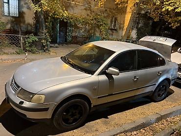 Volkswagen Passat: 1998 г., 1.8 л, Механика, Бензин, Седан at lalafo.kg Volkswagen Passat: 1998 г., 1.8 л, Механика, Бензин, Седан