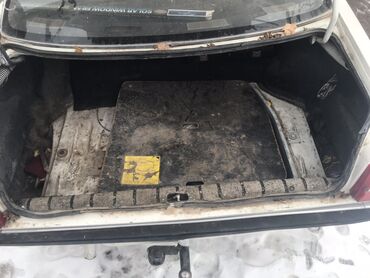 Audi: Audi 100: 1986 г., 2.3 л, Механика, Бензин, Седан — 11