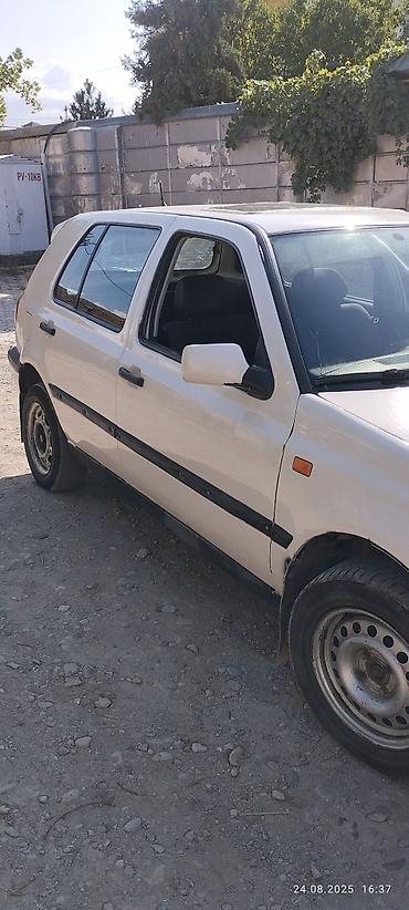 Volkswagen: Volkswagen Golf: 1993 г., 1.8 л, Ручные, Бензин, Хэтчбэк — 7