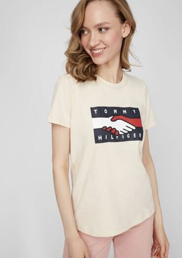 tammy hilfiger: Футболка Tommy Hilfiger, M (EU 38), цвет - Бежевый