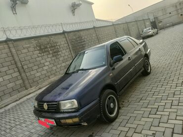 Volkswagen: Volkswagen Vento: 1996 г., 1.8 л, Механика, Бензин, Хэтчбэк at lalafo.kg — 1 Volkswagen: Volkswagen Vento: 1996 г., 1.8 л, Механика, Бензин, Хэтчбэк — 1