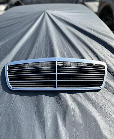 viano mercedes: W210 kuzaya radiator barmaqlığı zavod üstdən çıxma orjinaldır — 1