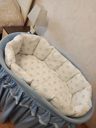 Beşiklər: Oğlan və qız üçün, Yumru, Beşik, Dəst ilə, Matras ilə, Yellənmə mexanizmsiz — 6