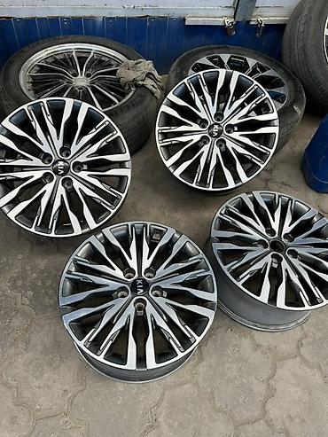 Литые Диски R 18 Kia, Комплект, отверстий - 5, Б/у