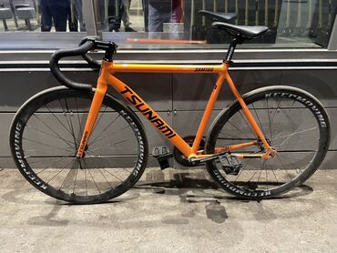 фикс тсунами: Шоссейный велосипед, Tsunami, Рама M (156 - 178 см), Б/у