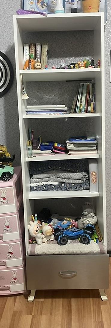 Ağ rəngli çoxfunksiyalı kitab və saxlama rəfi - Material lalafo.az -da Ağ rəngli çoxfunksiyalı kitab və saxlama rəfi - Material
