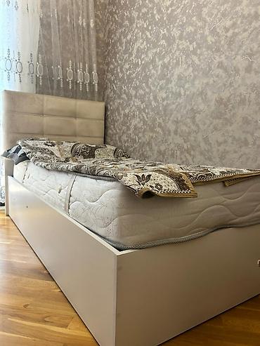 çarpayı satışı: İşlənmiş, Təknəfərlik çarpayı, Bazalı, Matras ilə, Siyirməsiz, Azərbaycan — 1