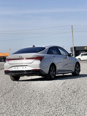 geely автомобиль: Hyundai Avante: 2022 г., 1.6 л, Автомат, Бензин, Седан — 5