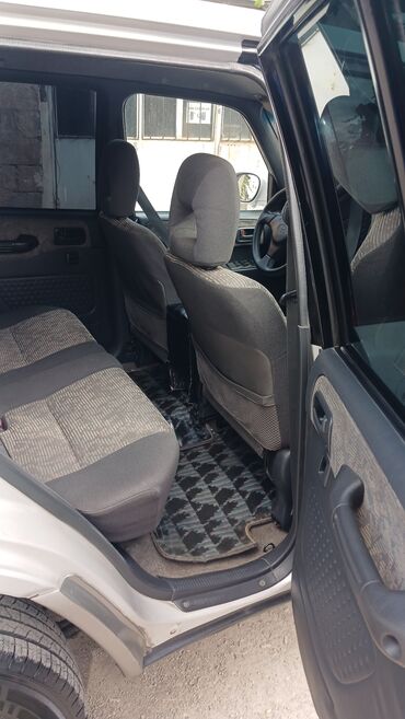 Toyota: Toyota RAV4: 2 l | 1998 il Krossover — 5