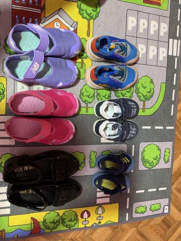 футбольная форма детская: Продаю детские обуви New belenc и adidas оригинал на счёт цен и