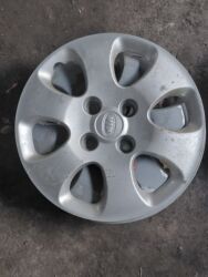 GIZON'S AUTO PARTS: Колпаки R 15, Б/у