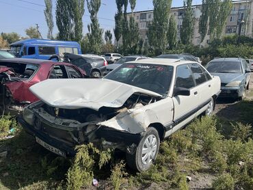 куплю ауди: Audi 100: 1988 г., 1.8 л, Механика, Бензин, Седан