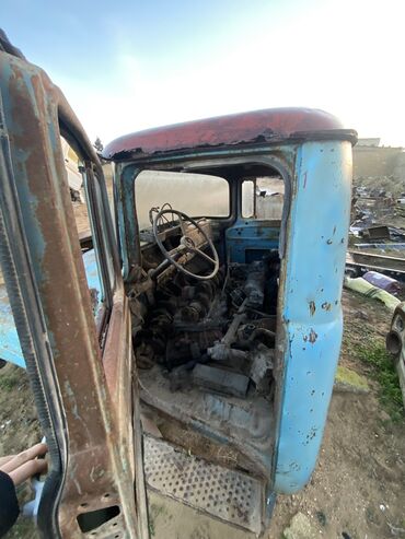 Digər avtomobil ehtiyat hissələri: Zapçast tükani Kamaz zil ehtiyat hissələri satilir Zil kabinkalar — 16