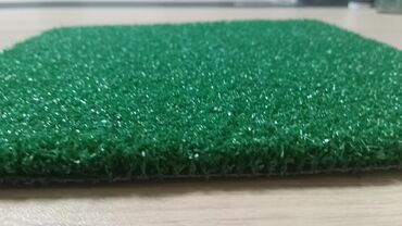 Süni güllər: Müxtəlif rənglərdə təqdim olunan bu süni ot xalçası, yaşayış — 5