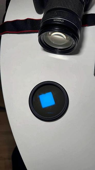 Фотоаппараты: Зеркальная камера Canon EOS 2000D с комплектом аксессуаров. Состав — 8