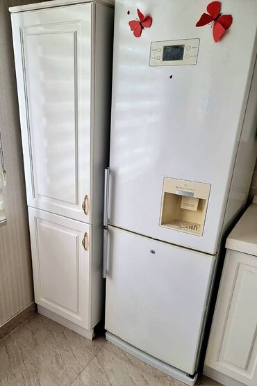 Uzunmüddətli kirayə mənzillər: Xətai metrosuna yaxin 15 mertebeli binanın 3-cu mərtəbəsində yerləşən -da lalafo.az — 3 Uzunmüddətli kirayə mənzillər: Xətai metrosuna yaxin 15 mertebeli binanın 3-cu mərtəbəsində yerləşən — 3