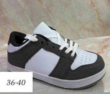 Women's Sneakers and athletic shoes: Patike 
2300 din 
sdo — 10