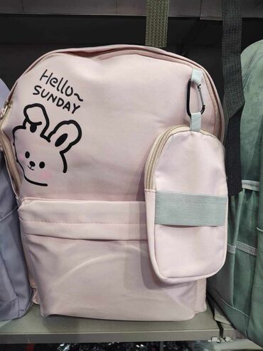 Sportske torbe i rančevi: 2900dinara
Veci rancevi za skolu — 5