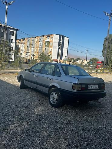 Volkswagen: Volkswagen Passat: 1991 г., 1.8 л, Механика, Седан — 3
