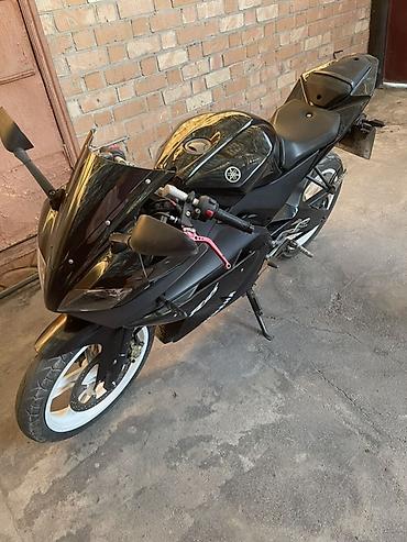 Мотоциклы: Спортивный мотоцикл Yamaha YZF‑R125 (R125), черный. Настоящий — 5