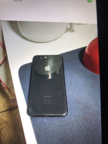 Apple iPhone: IPhone 8 Plus, Б/у, 64 ГБ, Черный, Зарядное устройство, 76 % — 9