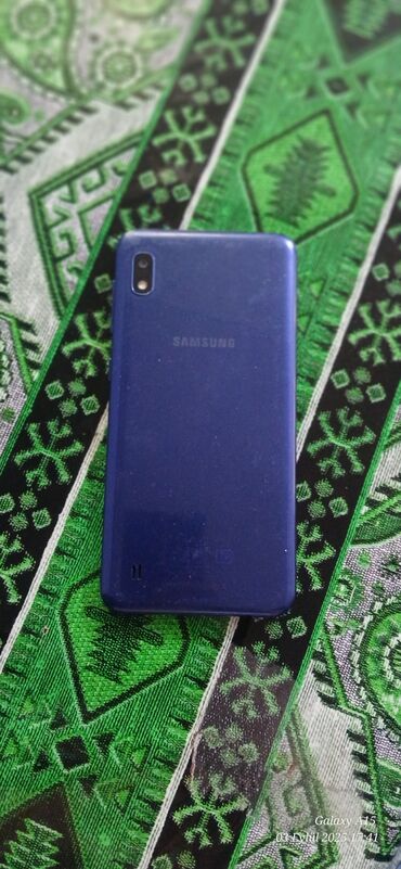 Digər mobil telefonlar: Samsung Galaxy A10, rəng - Göy, İki sim kartlı