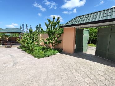 Günlük kirayə evlər: 100 kv. m, 3 otaqlı — 3