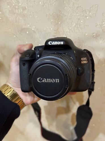 canon eos 600: Canon EOS 600D DSLR fotoaparat komplekti Tərkib: - Canon EOS 600D — 7