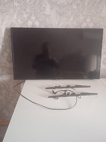 Televizorlar: Samsung LED televizor - Ekran diaqonalı təxminən 40–43 düym - Full HD — 2