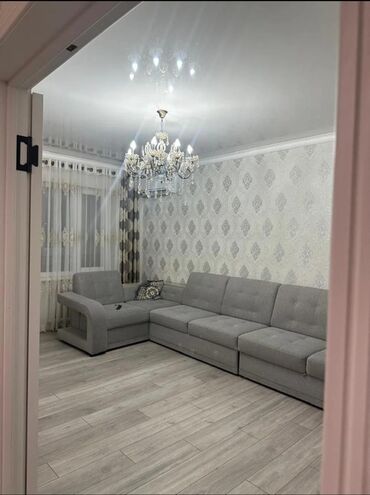 прод дом в новопокровке: 3 бөлмө, 70 кв. м, 106-серия, 5 кабат, Евроремонт