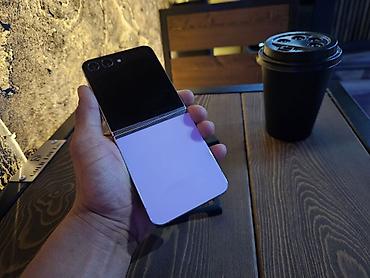 galaxy m: Samsung Galaxy Z Flip 5, Б/у, 256 ГБ, цвет - Фиолетовый, 1 SIM, eSIM — 9