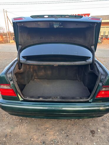 Mercedes-Benz: Mercedes-Benz E‑Class W210 sedan - Kuzov: yaşıl rəng, 4 qapı, klassik — 11