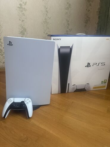 PS5 (Sony PlayStation 5): Playstation 5 ideal veziyetde.6 ay zemanet.Karobkasi ustunde