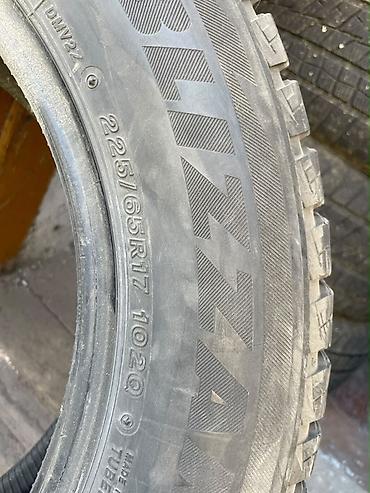 952 2: Шины 225 / 65 / R 17, Зима, Б/у, Комплект, Внедорожные (АТ/МТ), Bridgestone — 4