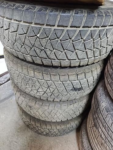 Шины: Комплект зимних шин Bridgestone Blizzak DM-V2 - Размер: 265/65 R17 - — 6