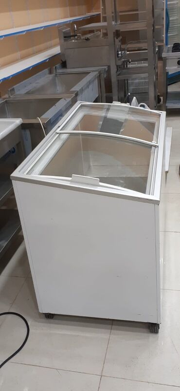 Restoran mebeli: Şüşəli dondurucu, Uğur, Türkiyə